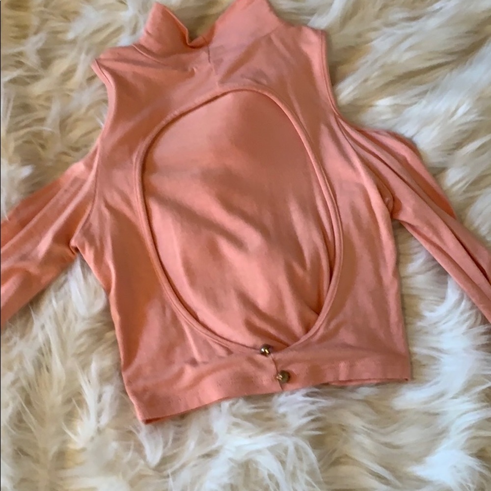 Cold Shoulder Backless Top🎟 - Picture 4 of 5